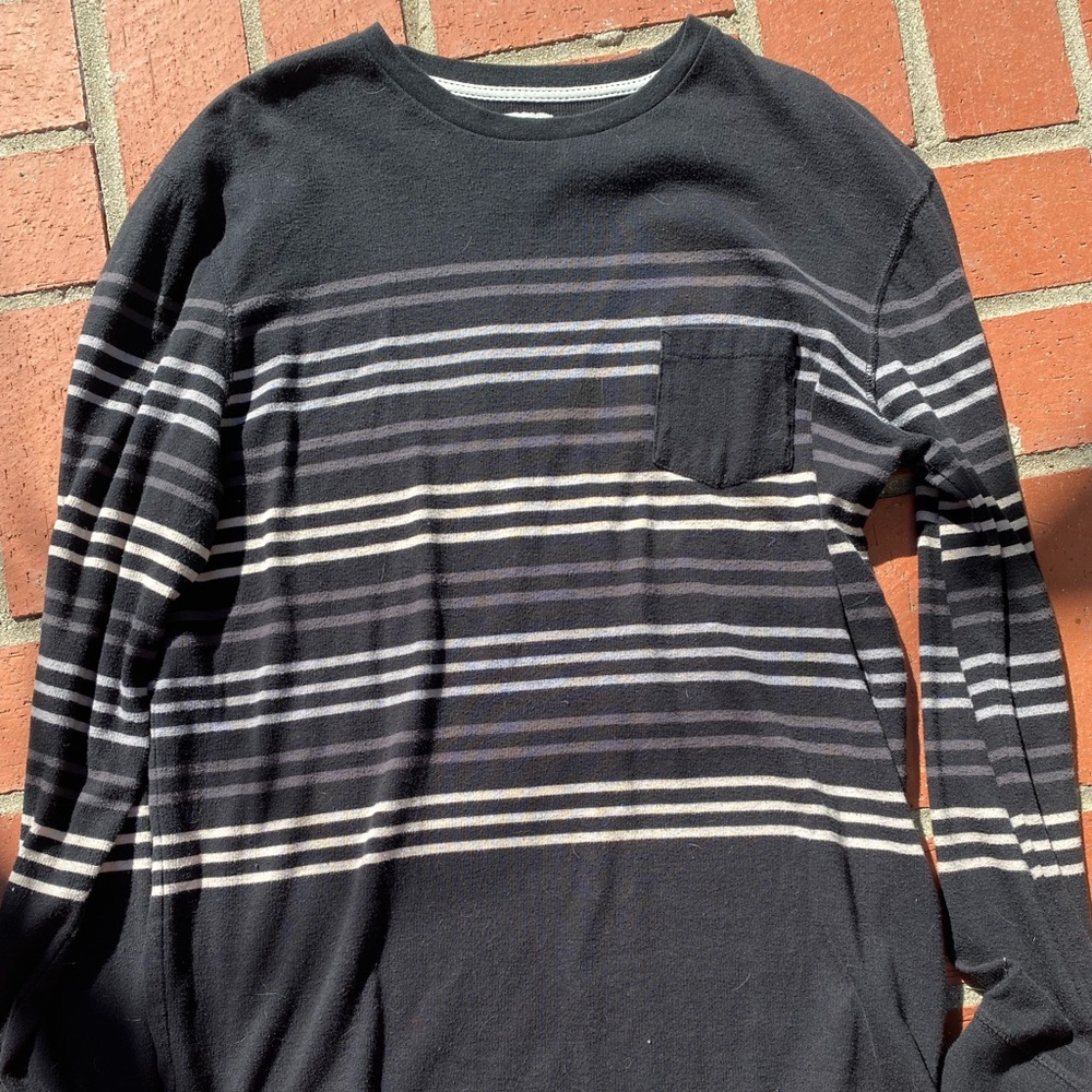 Quicksilver young mans Junior size Xlarge